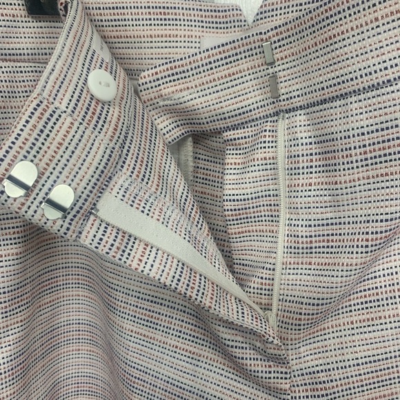 Loft shorts 4 inch inseam Size 14 - Dark Navy & Metallic Red threads. - Picture 2 of 13